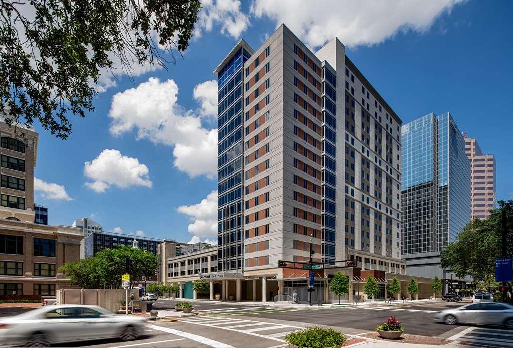 Hyatt Place Tampa Downtown Hotel Exterior photo